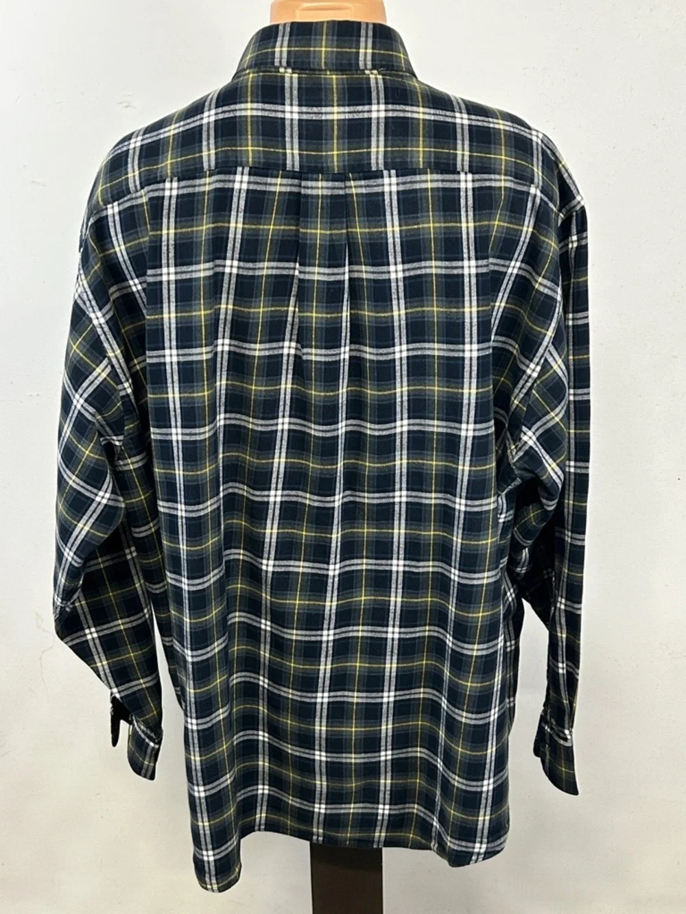 Brooks Brothers Long Sleeve Button Down Collar Flannel Shirt.  XXL - Picture 6 of 7